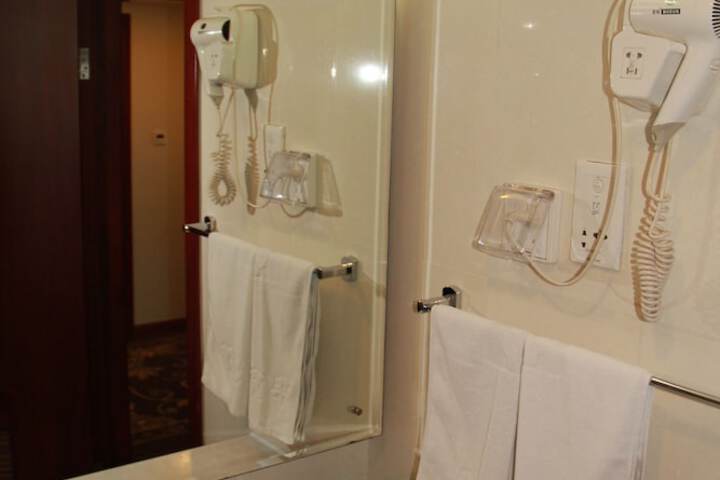 Room 18 of 21