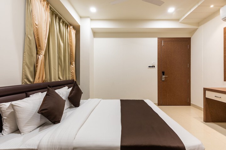 Room 16 of 62