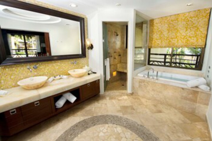 Room 3 of 12