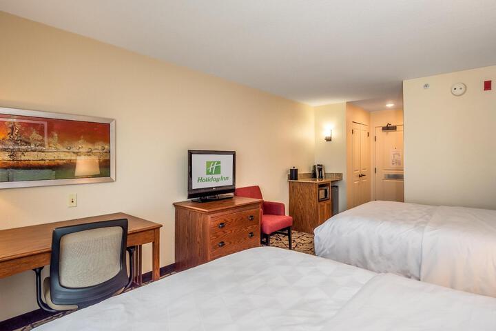 Standard Room, King or Two Doubles (1 of 3)
