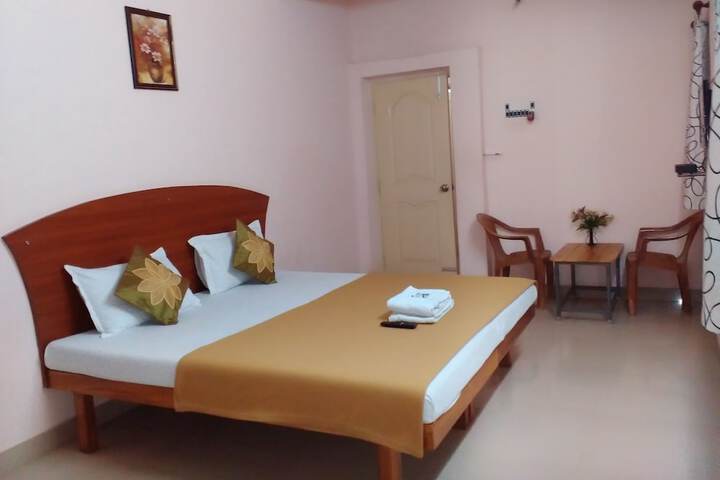 Room 6 of 53