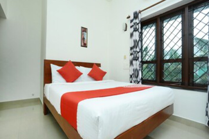 Room 17 of 25