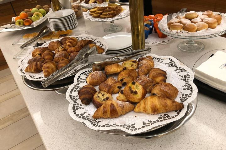 Dining 50 of 68