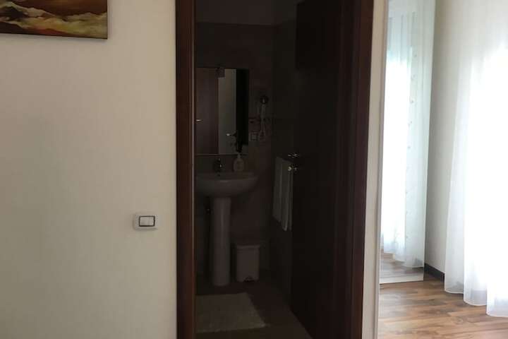 Room 5 of 57