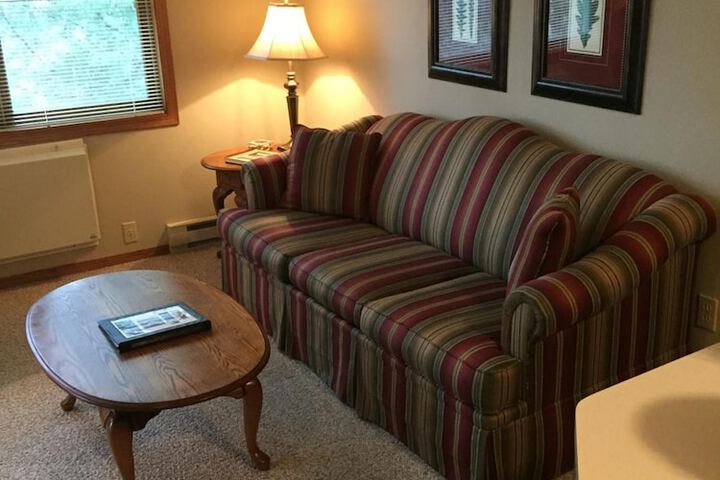 Room 12 of 26