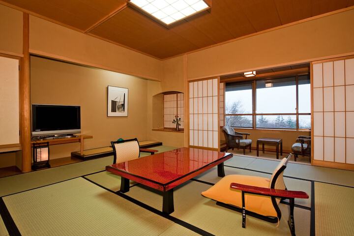 Room 7 of 68
