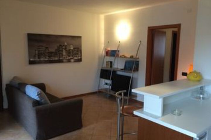Room 6 of 7