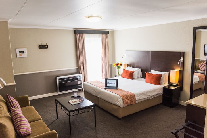 Room 6 of 70