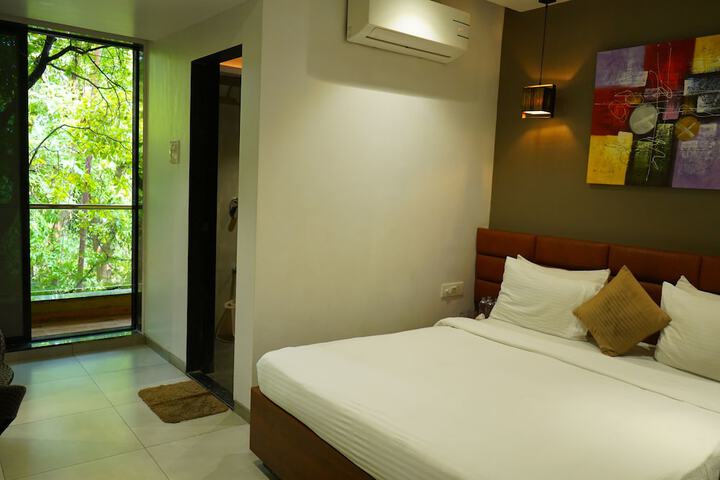 Room 36 of 62