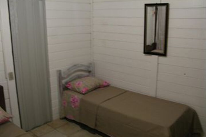 Room 4 of 14