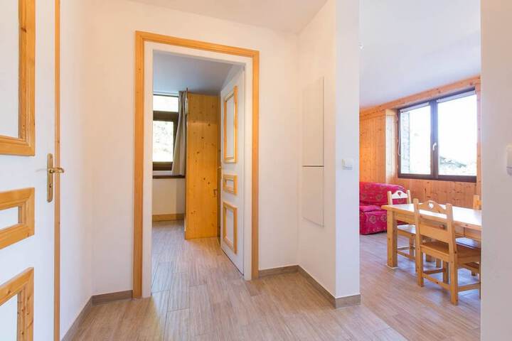 Room 14 of 162