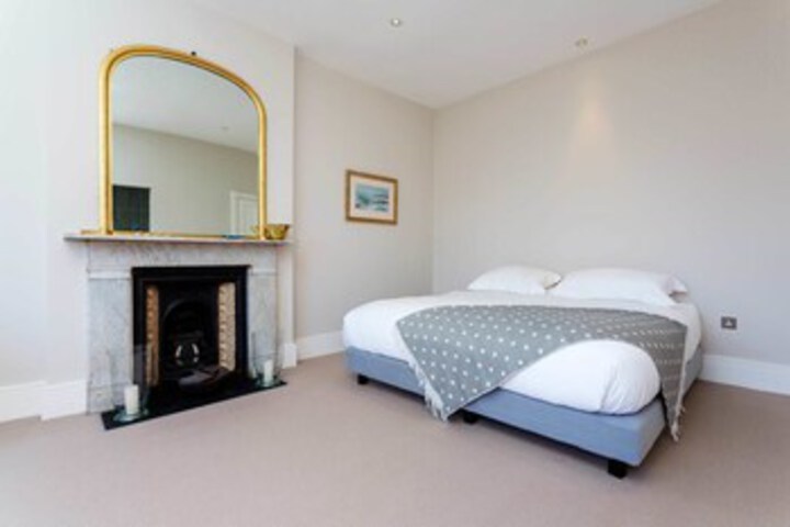 Room 20 of 29