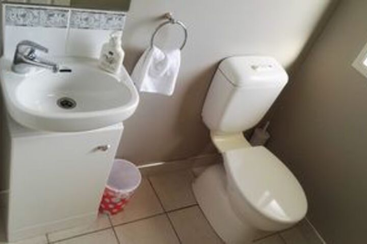 Room 6 of 35