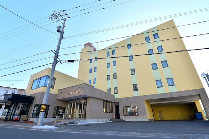 Hotel 27 of 39