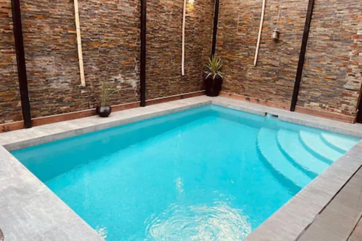 Pool 66 of 83
