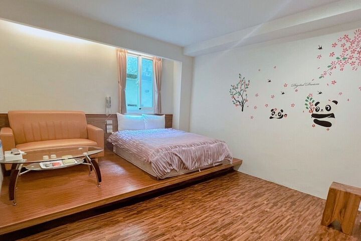 Room 22 of 40