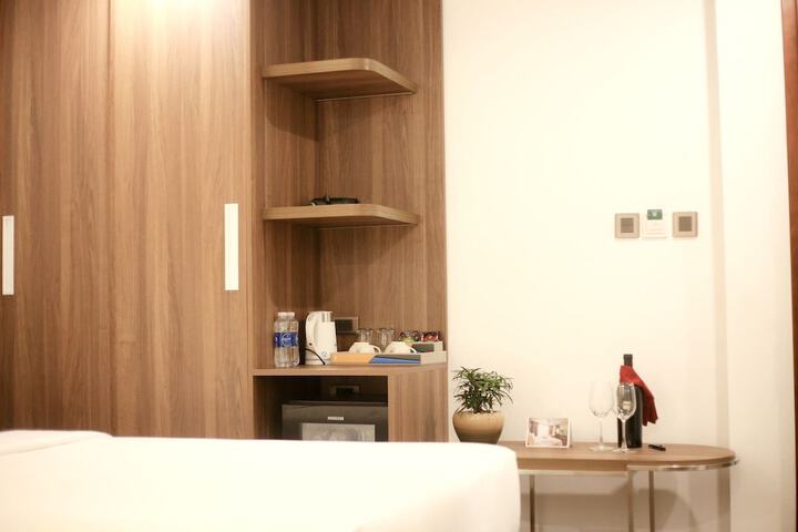 Room 27 of 50