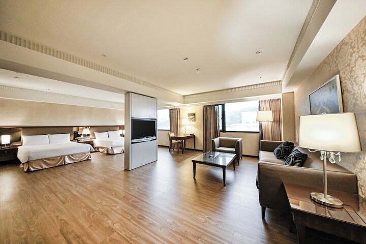 Room 47 of 72