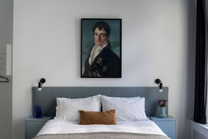 Room 18 of 145