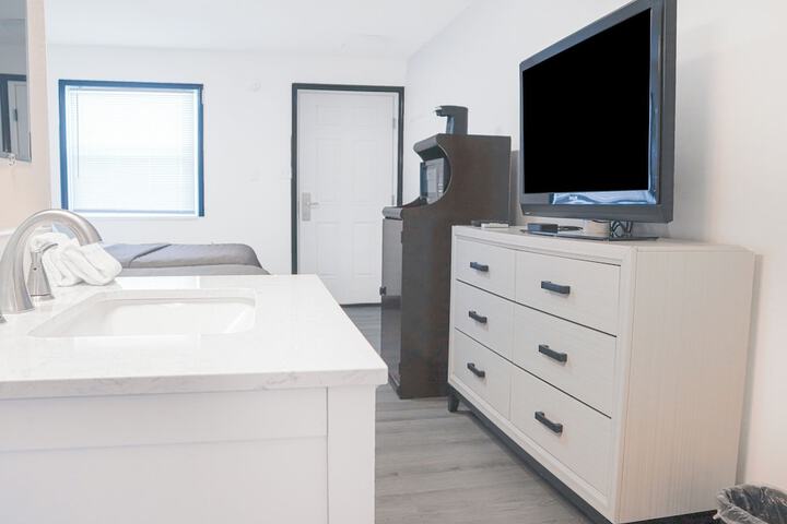 2 Double Beds (4 of 13)