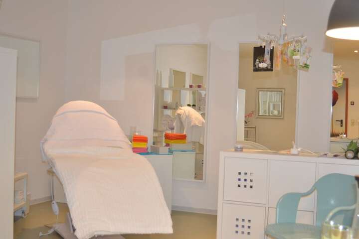 Room 21 of 36