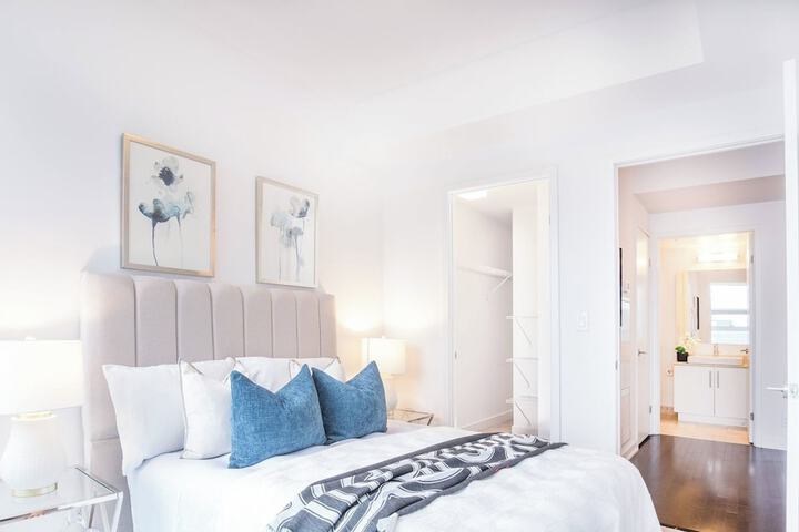 Room 21 of 195
