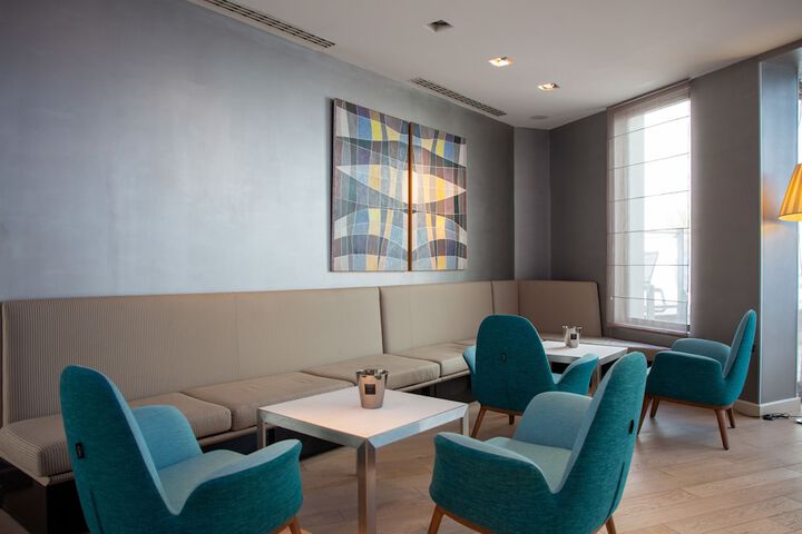 Guest Lobby