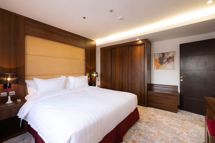 Room 15 of 58