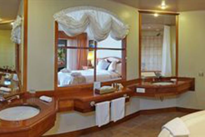 Room 3 of 56