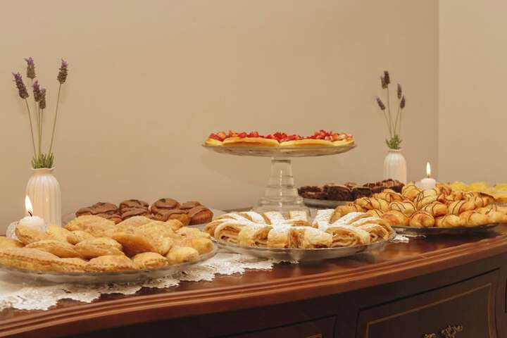 Breakfast/Coffee Service 80 of 136