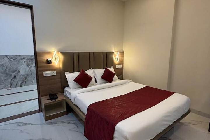 Room 25 of 59