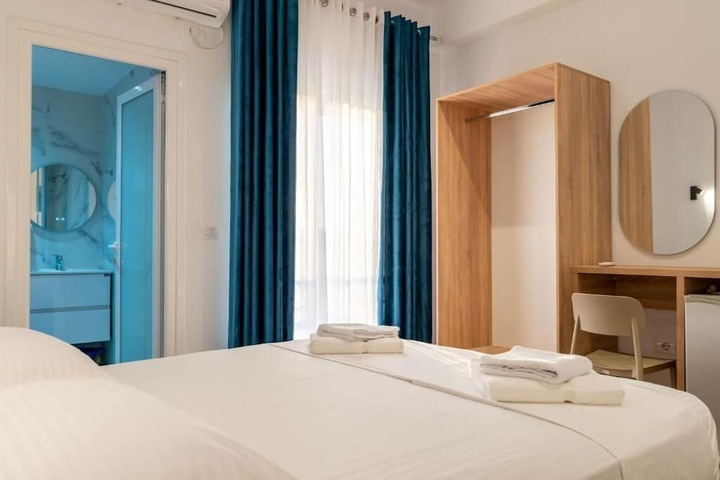 Room 54 of 163