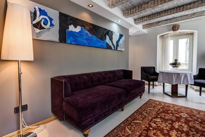 Room 32 of 73