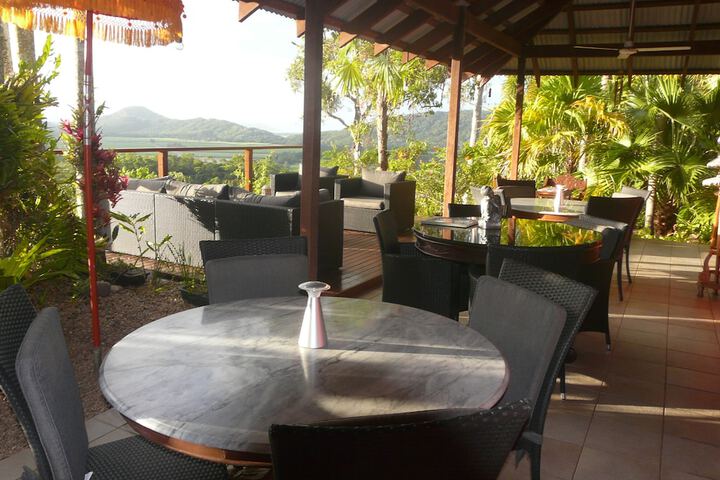 Breakfast/Coffee Service 26 of 41