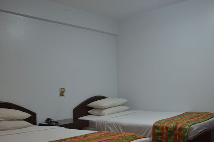 Room 5 of 26