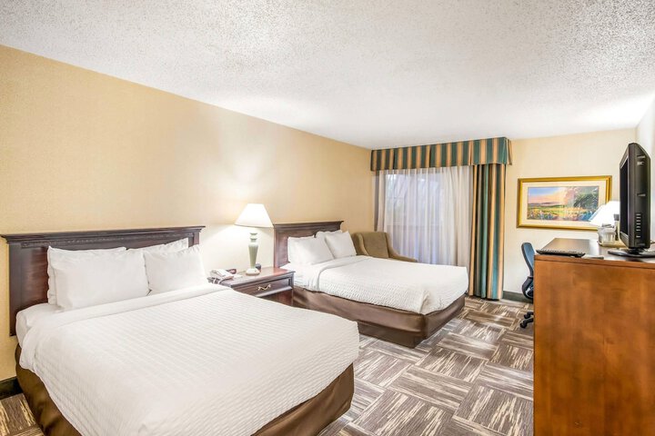 Room 34 of 90