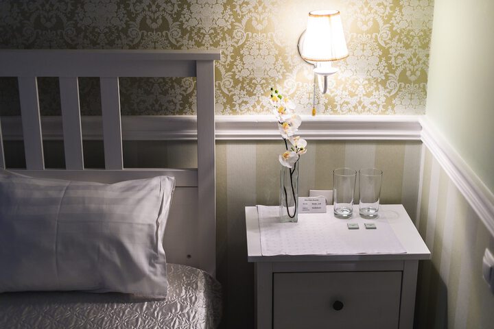 Room 17 of 40
