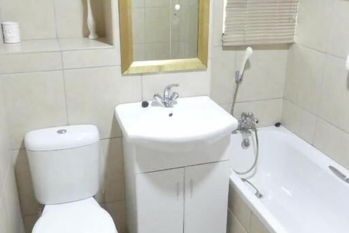 Room 10 of 50