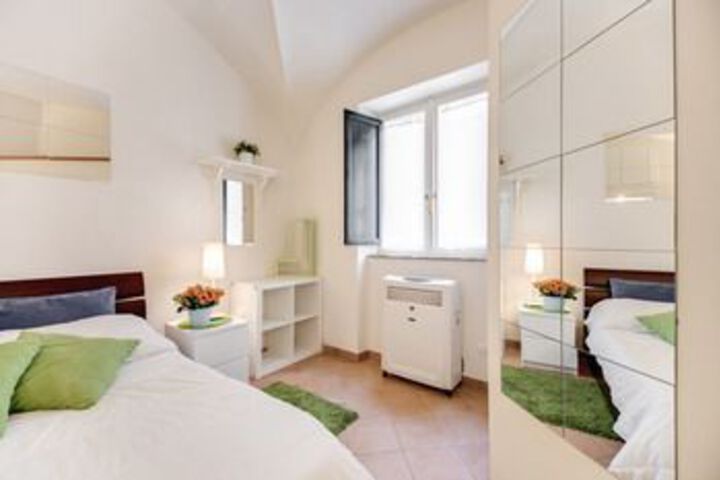 Room 97 of 330
