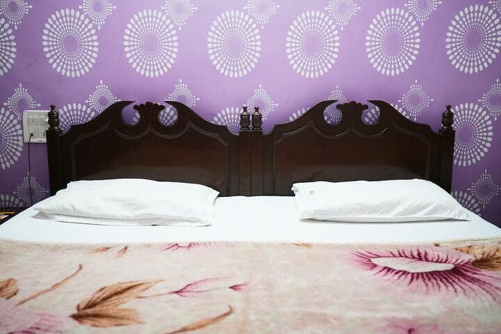 Room 19 of 37