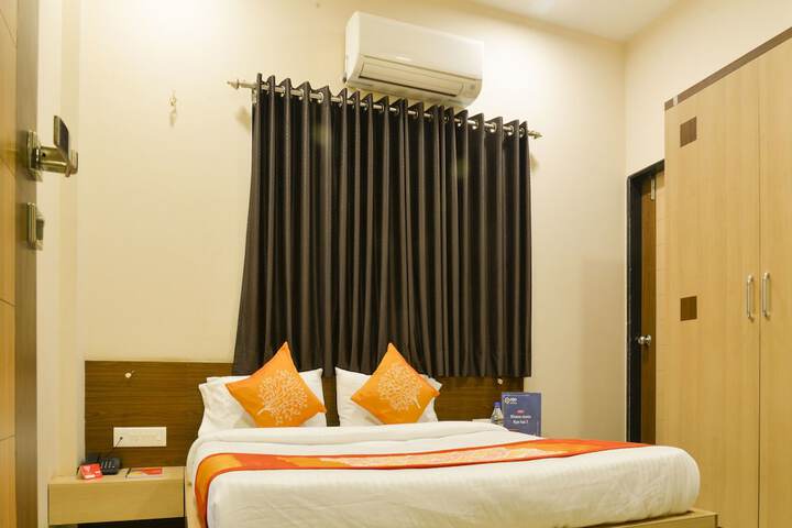 Room 14 of 33