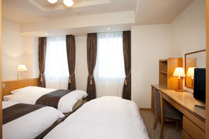 Room 4 of 58