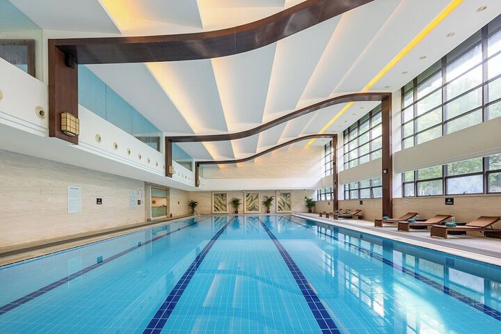 Pool Hotel