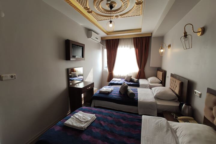 Room 22 of 40