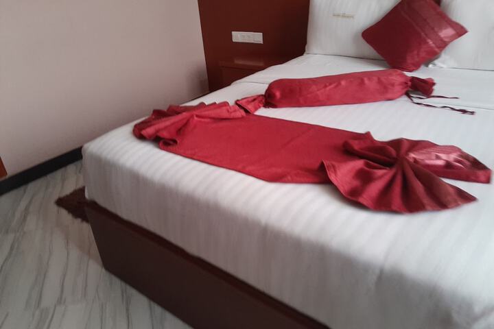 Room 44 of 119