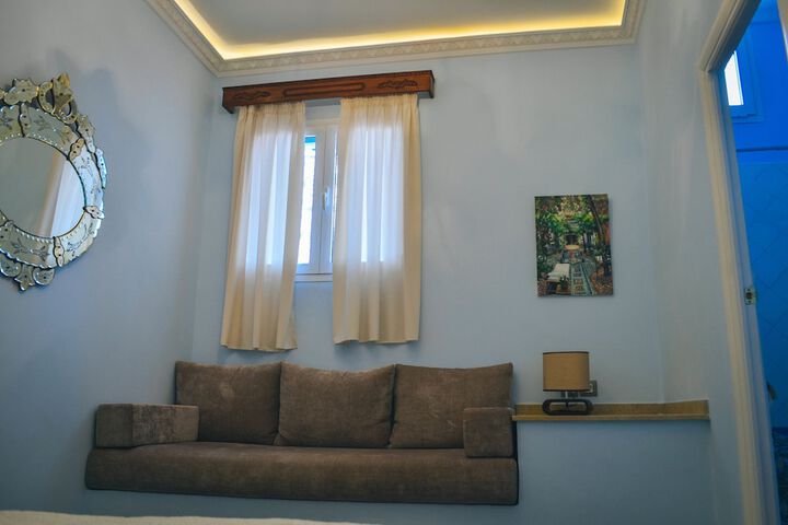 Room 27 of 53