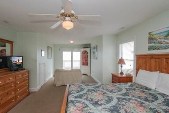 Room 16 of 46
