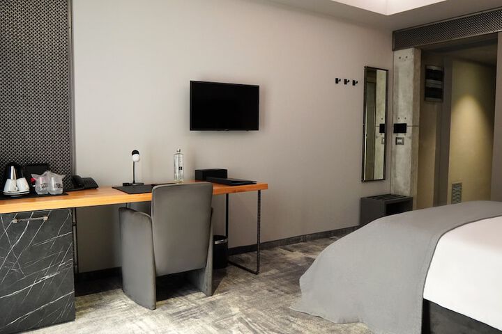 Room 9 of 52