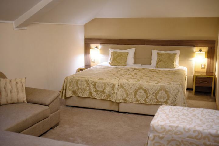 Room 19 of 57