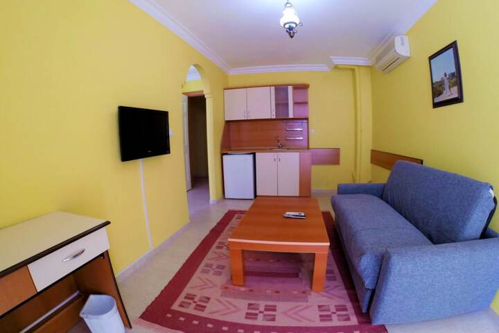 Room 14 of 37